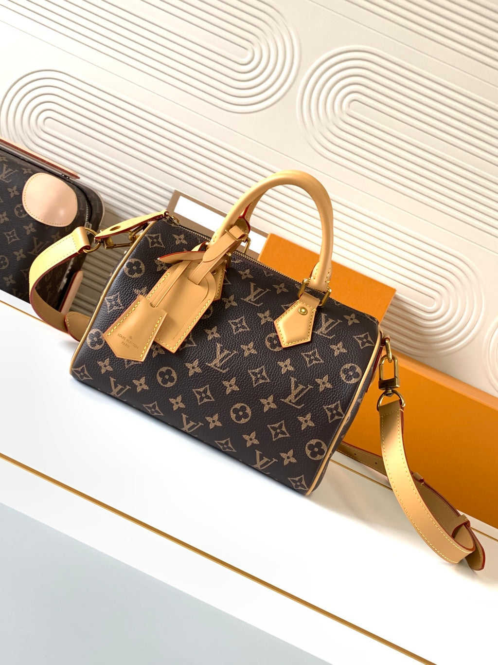 LV WOMENS BAG