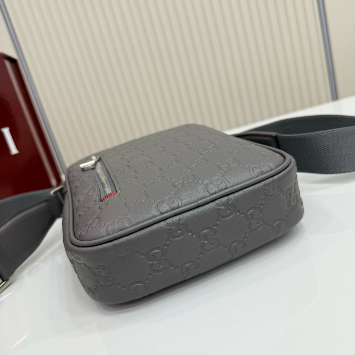 GUCCI MESSENGER BAG
