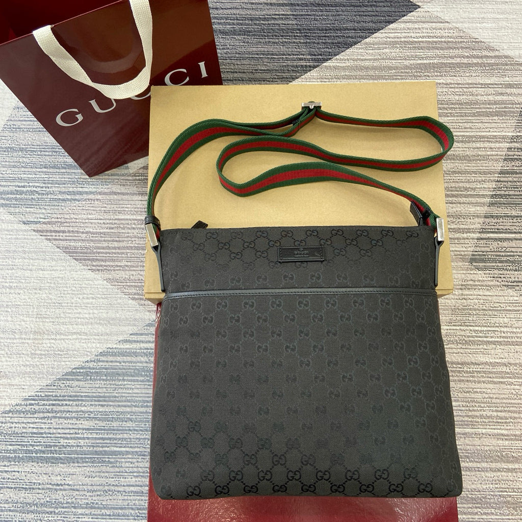 GUCCI MESSENGER BAG