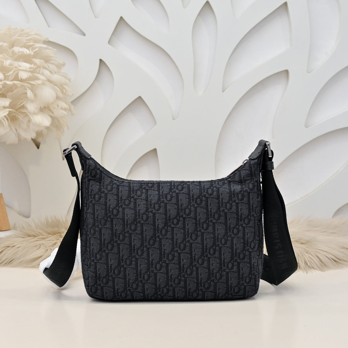 DIOR MESSENGER BAG