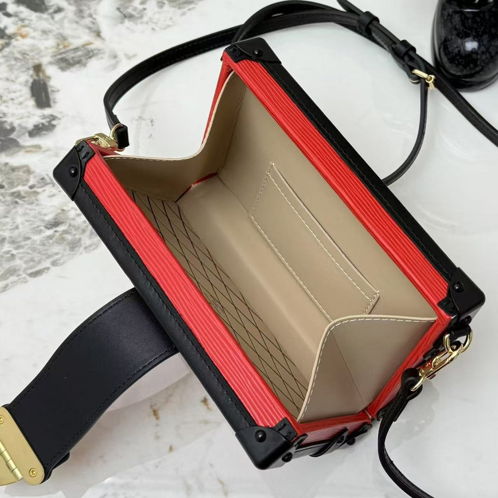 LV WOMENS BAG
