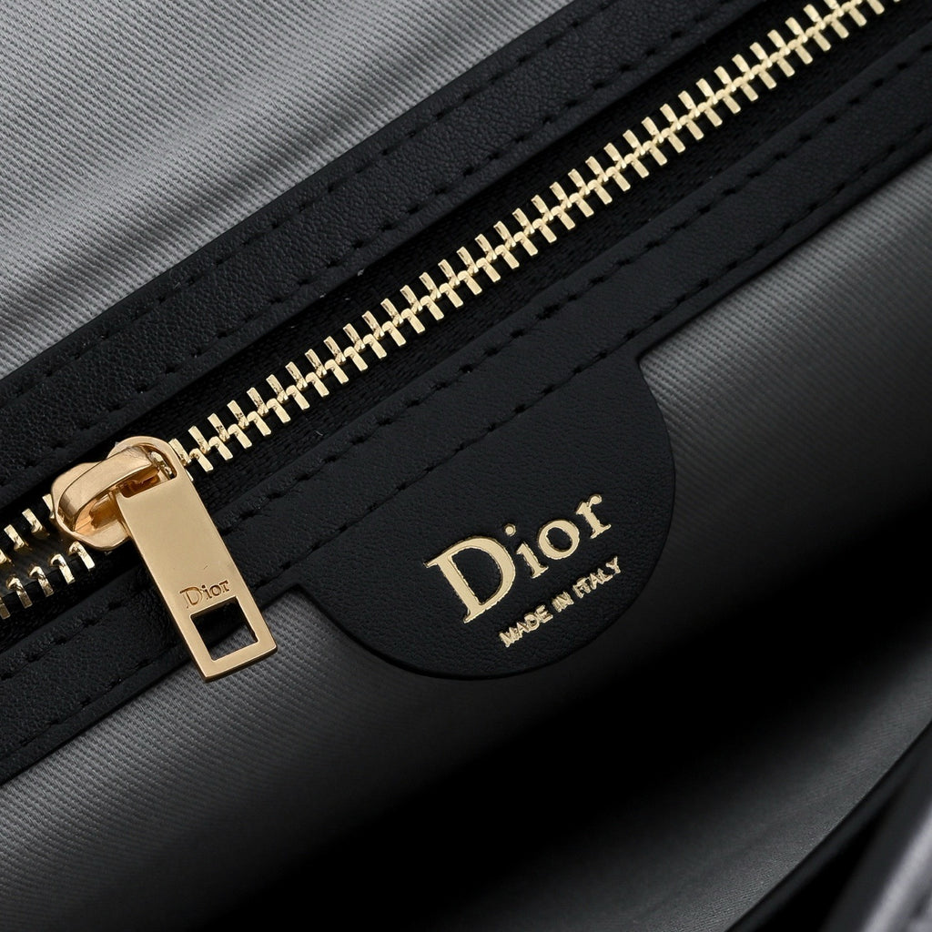 DIOR MESSENGER BAG