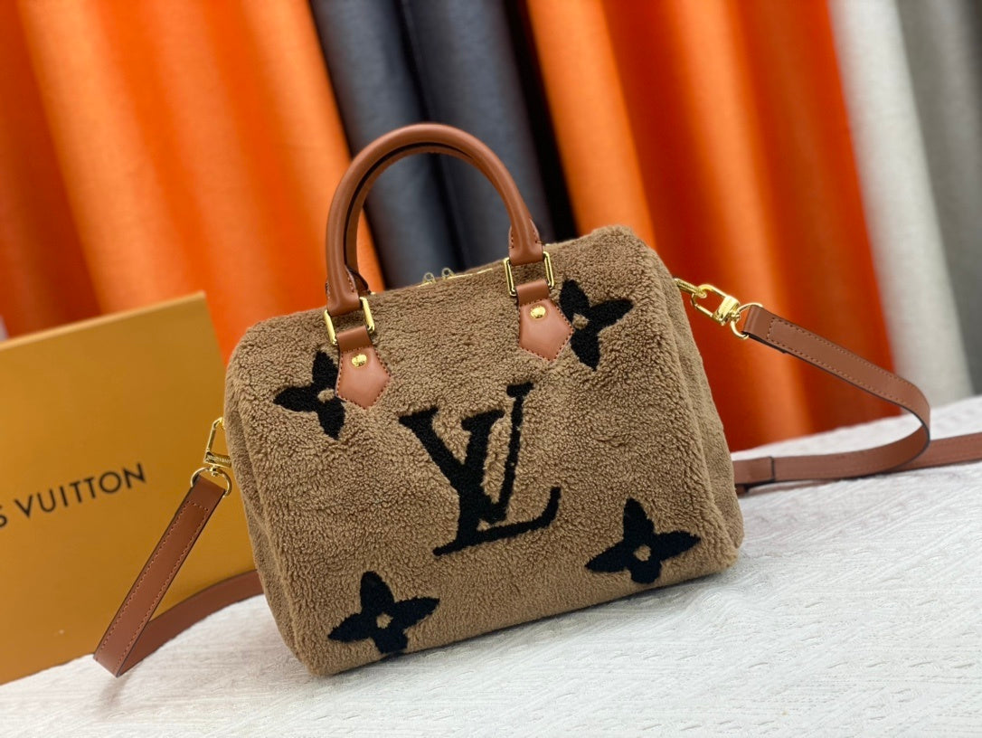 LV WOMENS BAG
