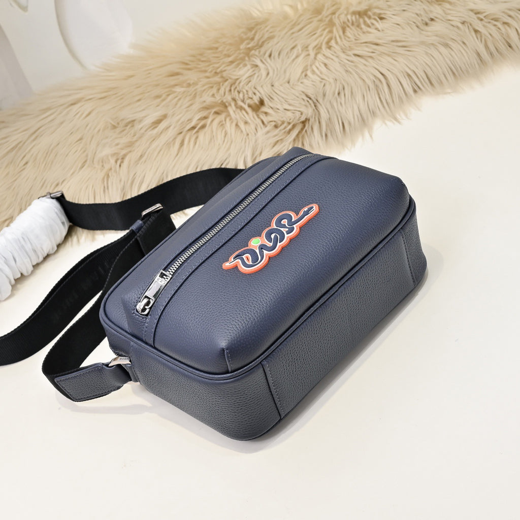DIOR MESSENGER BAG