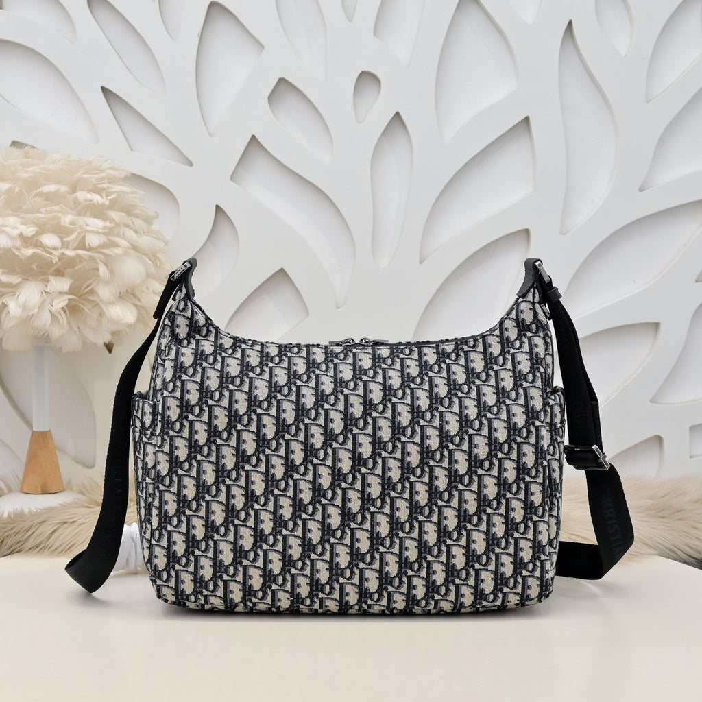 DIOR MESSENGER BAG