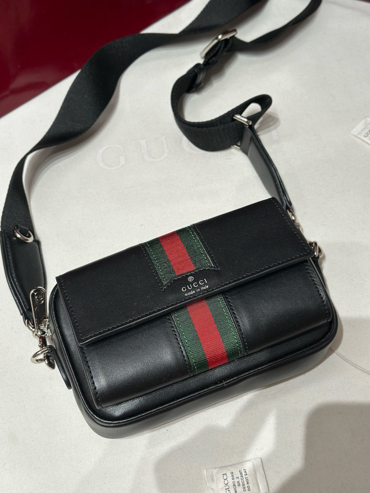 GUCCI MESSENGER BAG