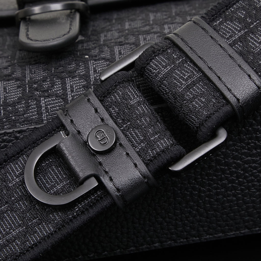 DIOR MESSENGER BAG