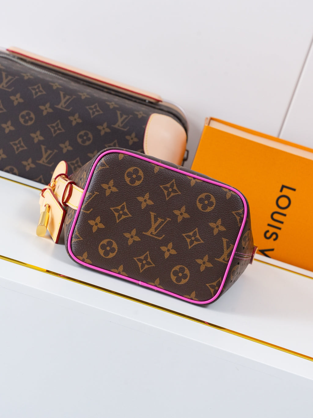 LV WOMENS BAG
