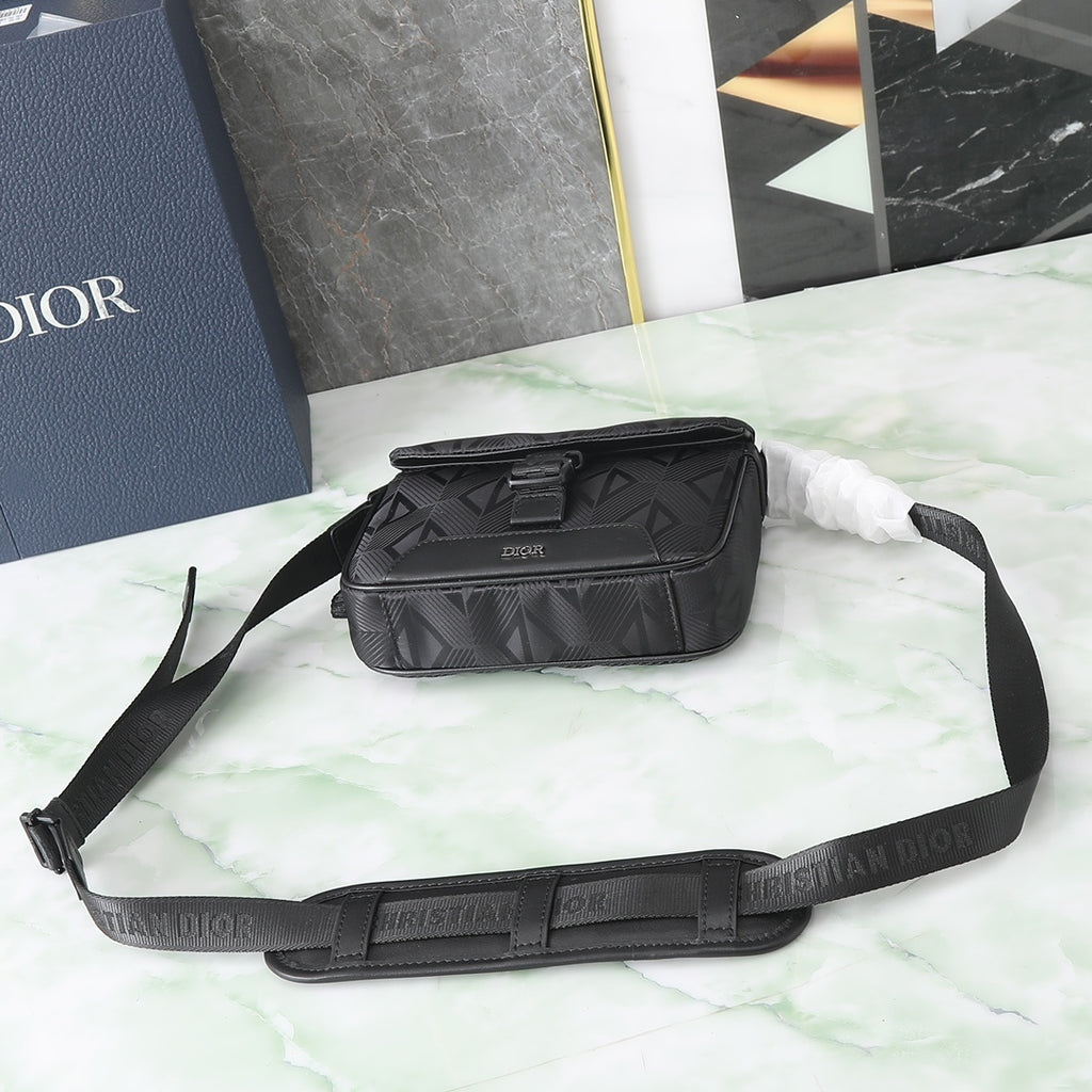 DIOR MESSENGER BAG
