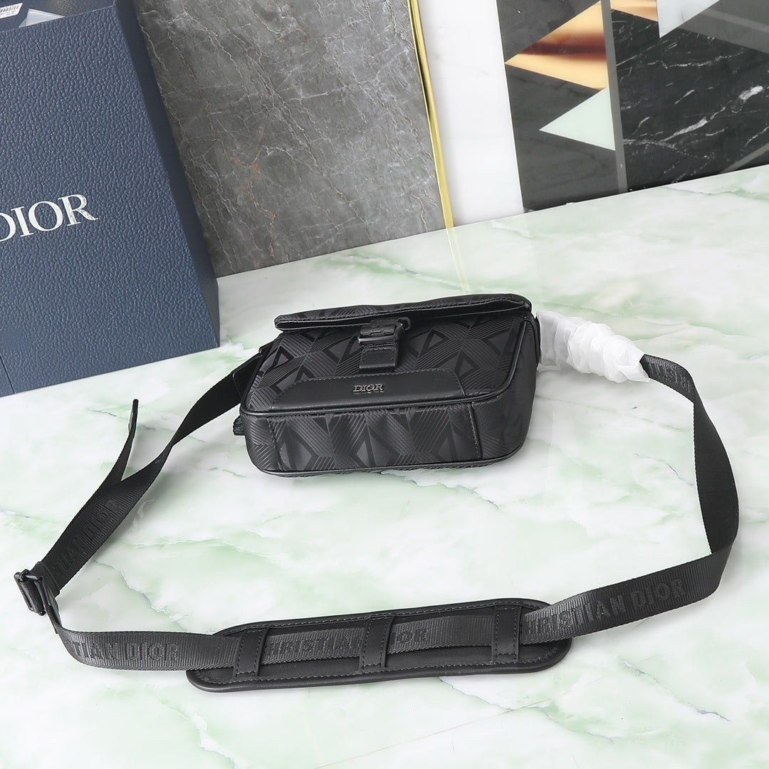 DIOR MESSENGER BAG
