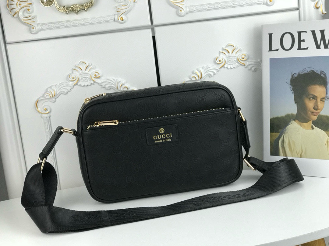 GUCCI MESSENGER BAG