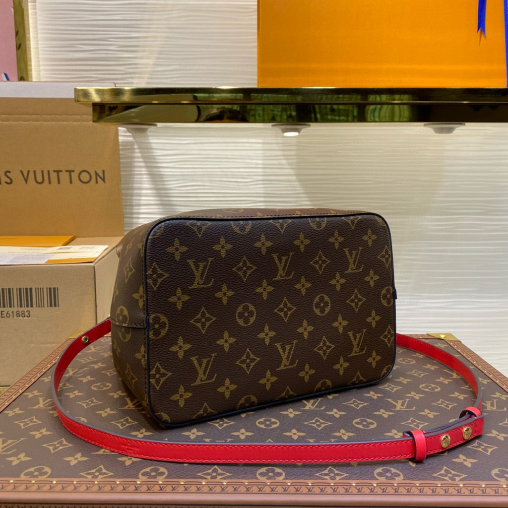 LV WOMENS BAG