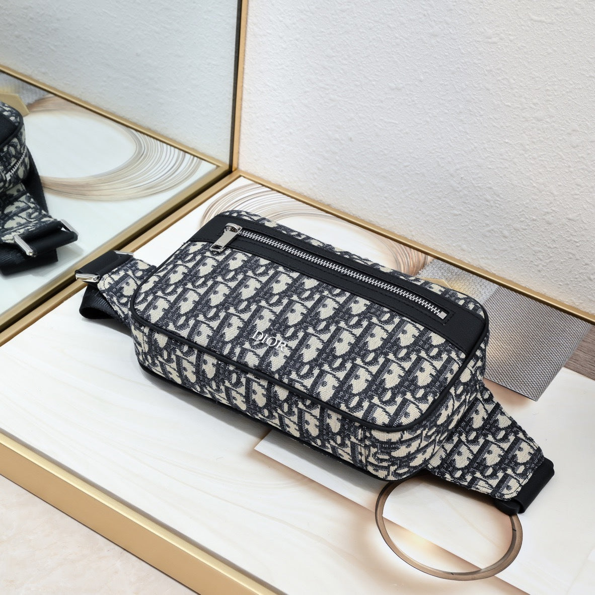 DIOR MESSENGER BAG