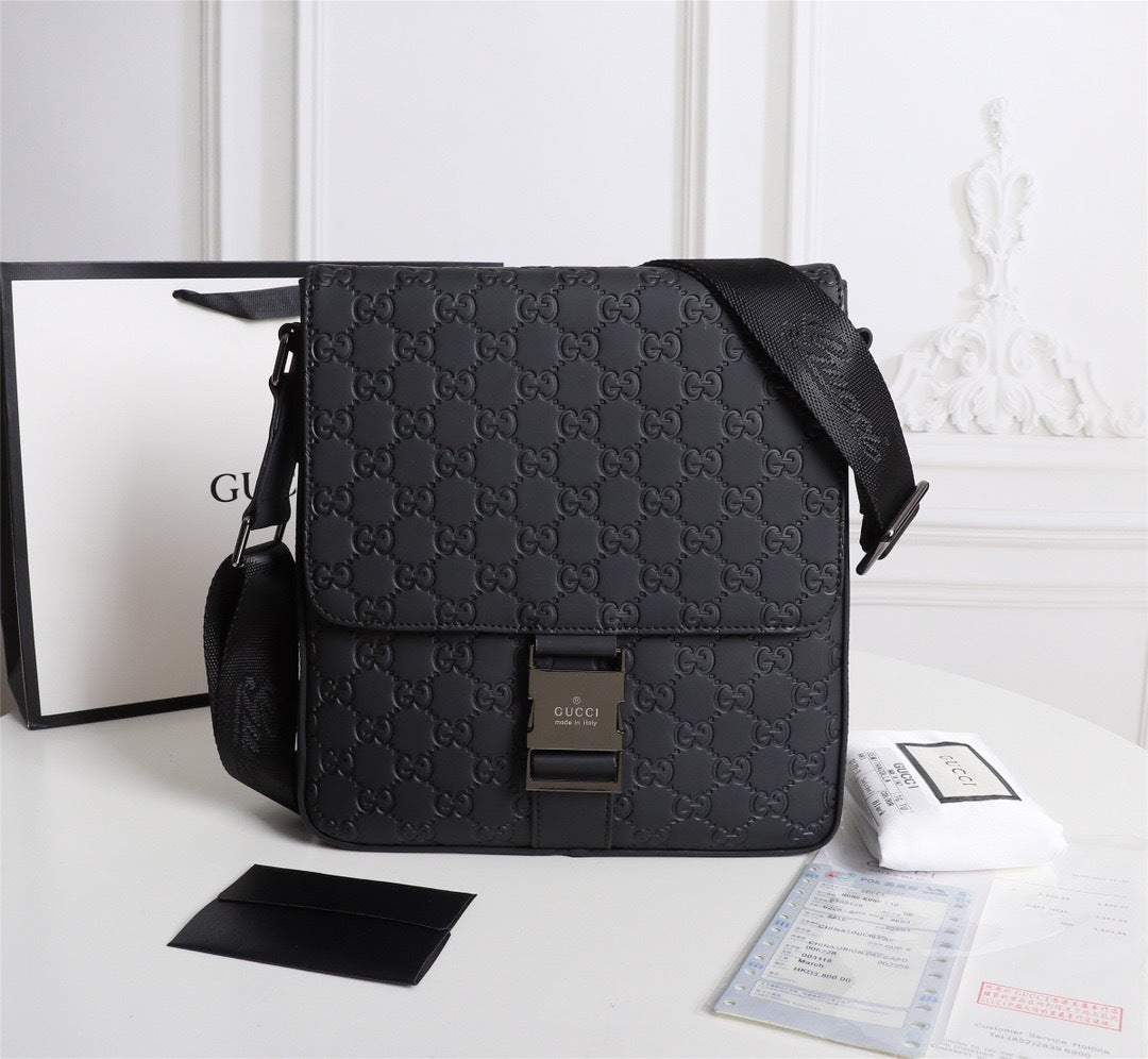 GUCCI MESSENGER BAG