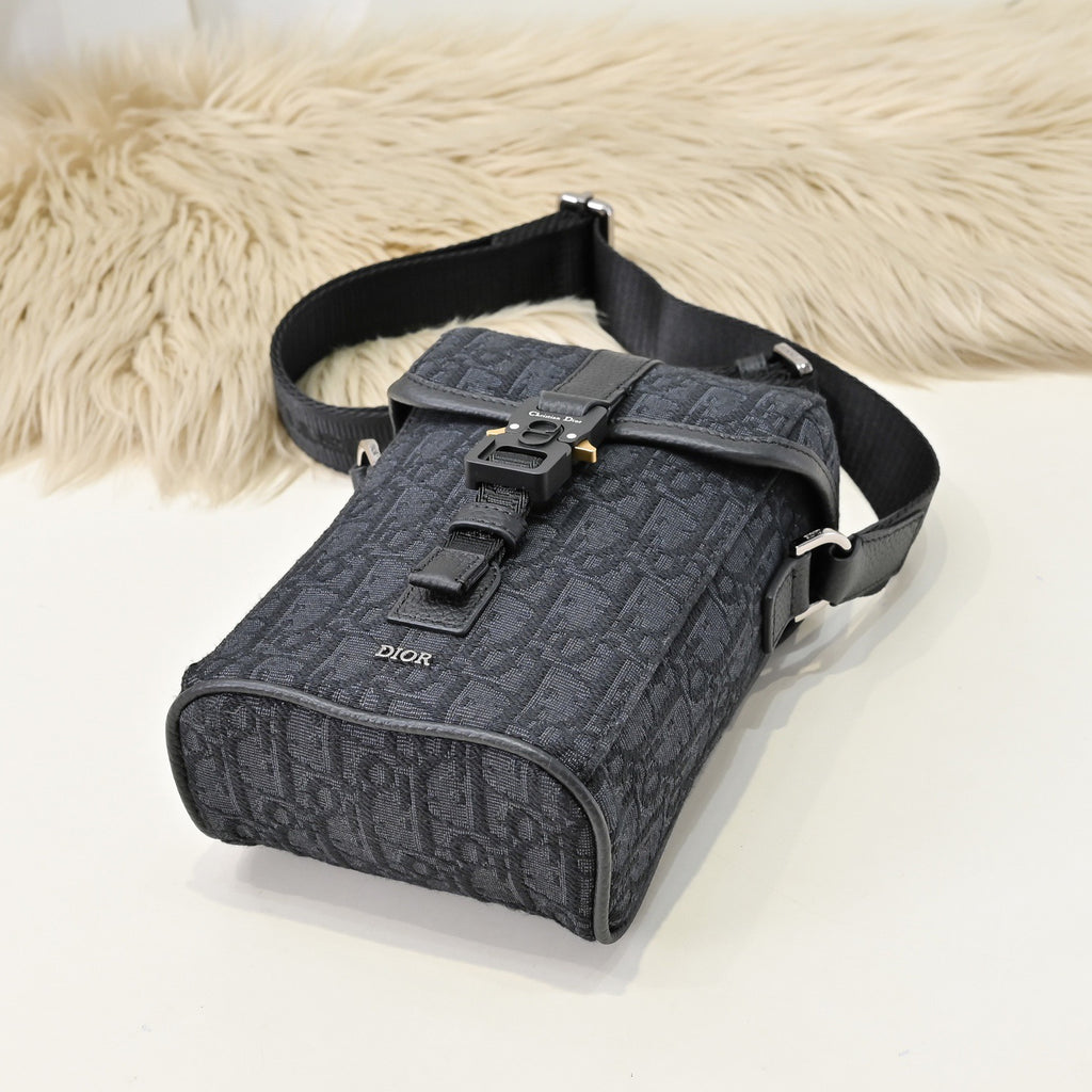 DIOR MESSENGER BAG