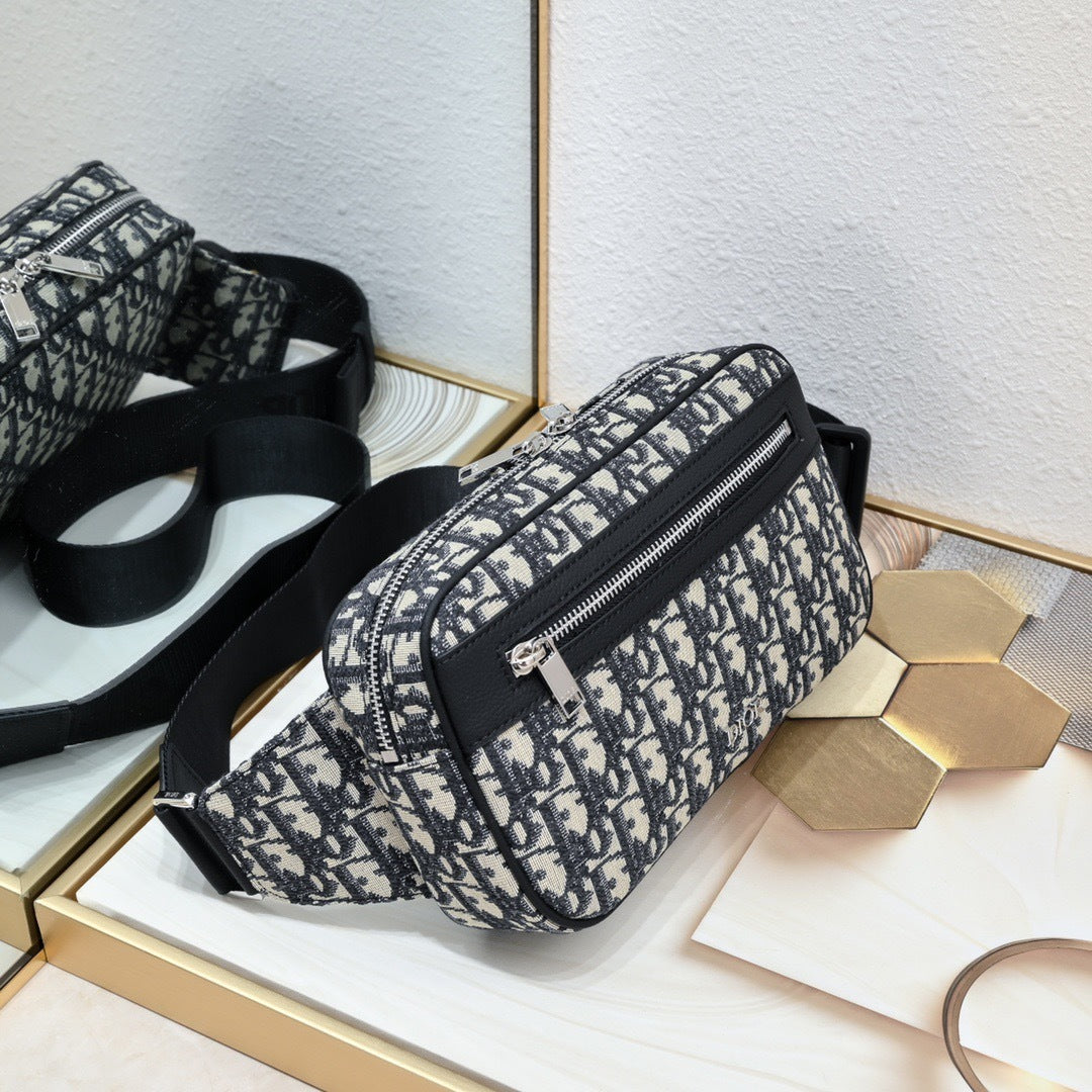 DIOR MESSENGER BAG