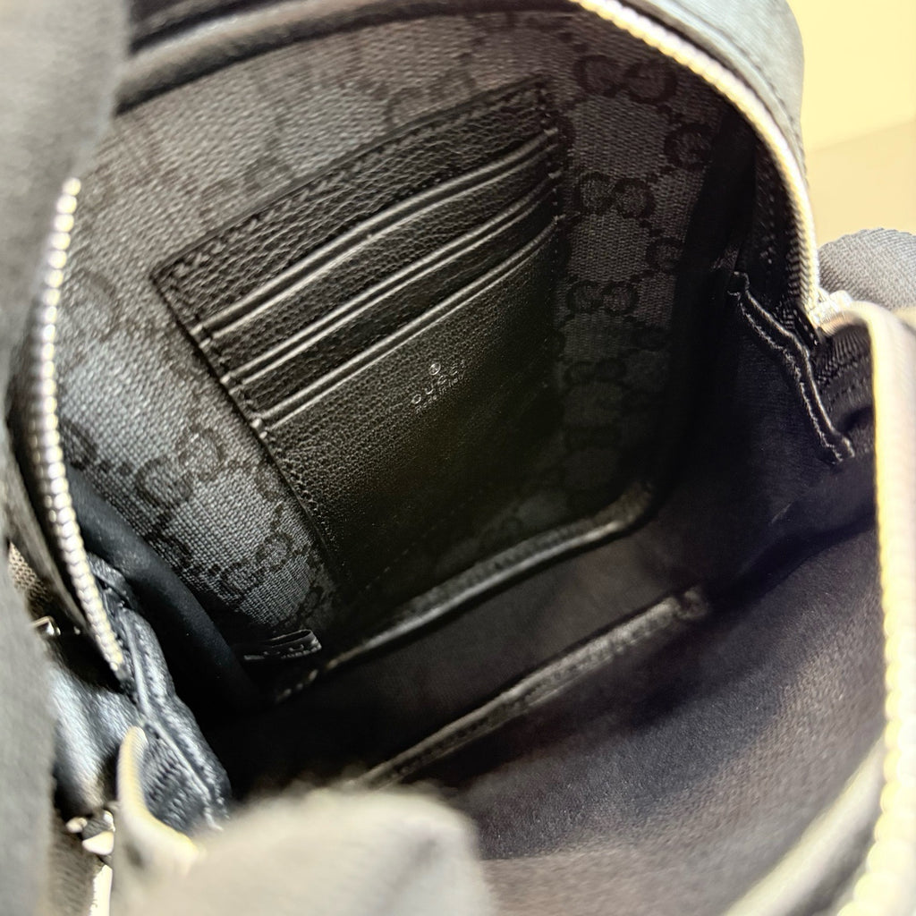GUCCI MESSENGER BAG