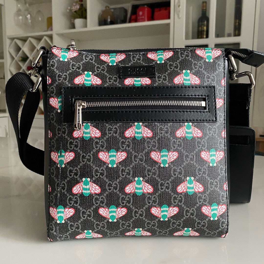 GUCCI MESSENGER BAG