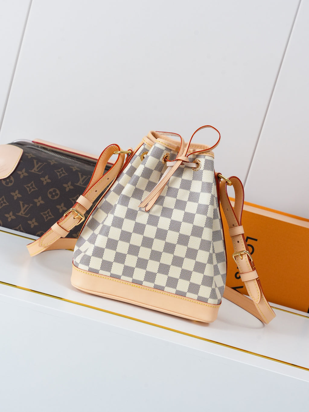 LV WOMENS BAG