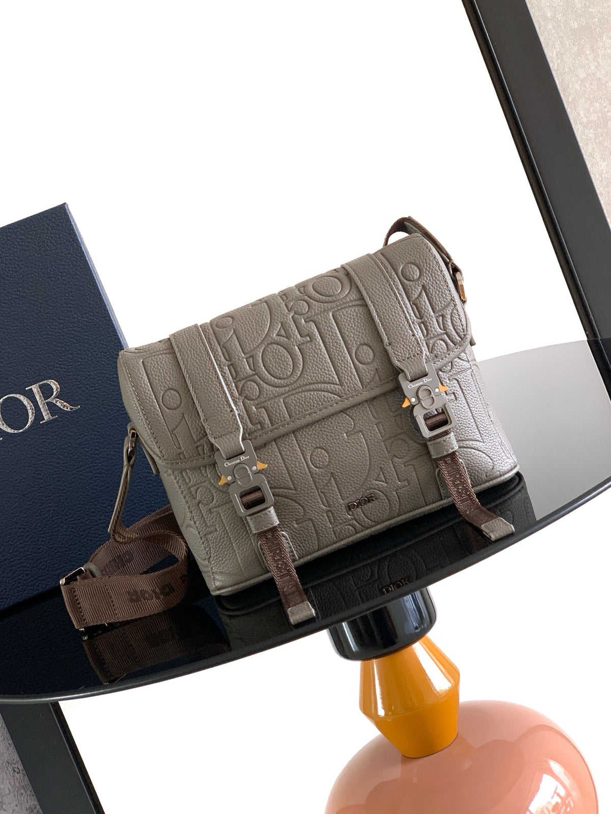 DIOR MESSENGER BAG