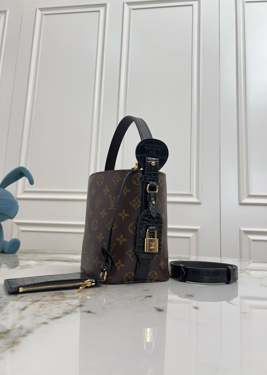 LV WOMENS BAG