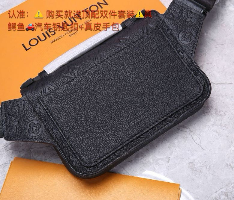LV MESSENGER BAG