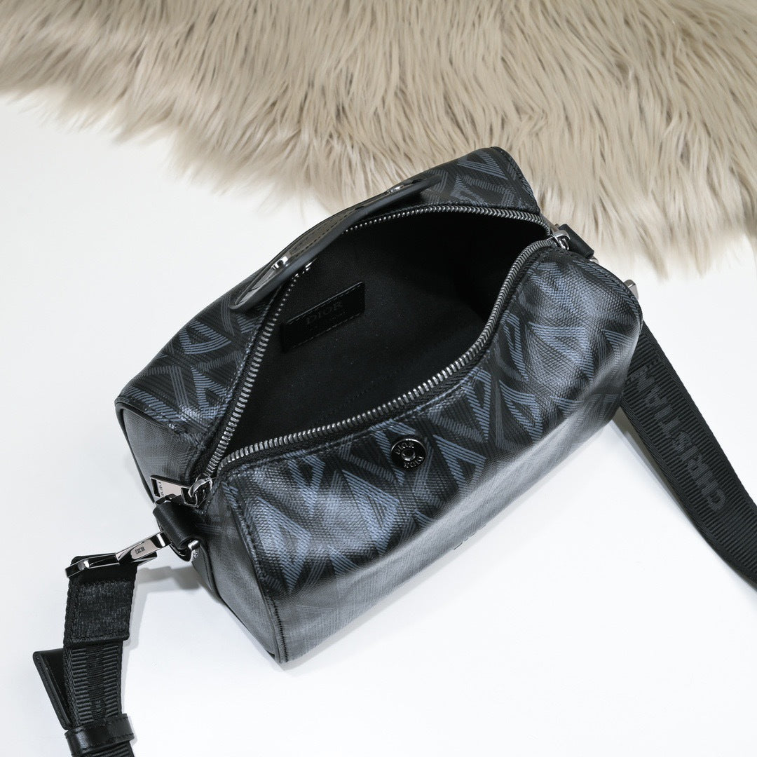 DIOR MESSENGER BAG
