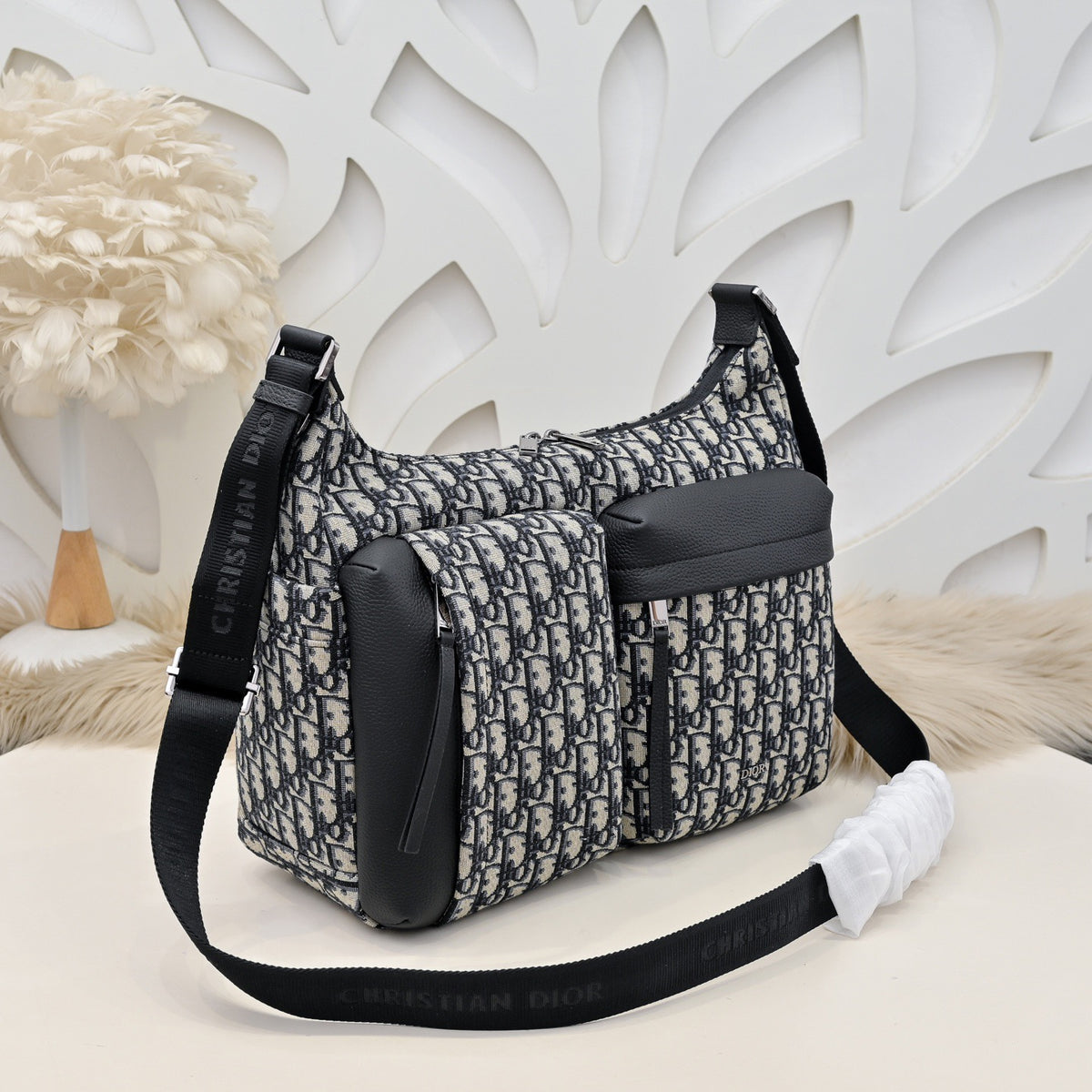 DIOR MESSENGER BAG