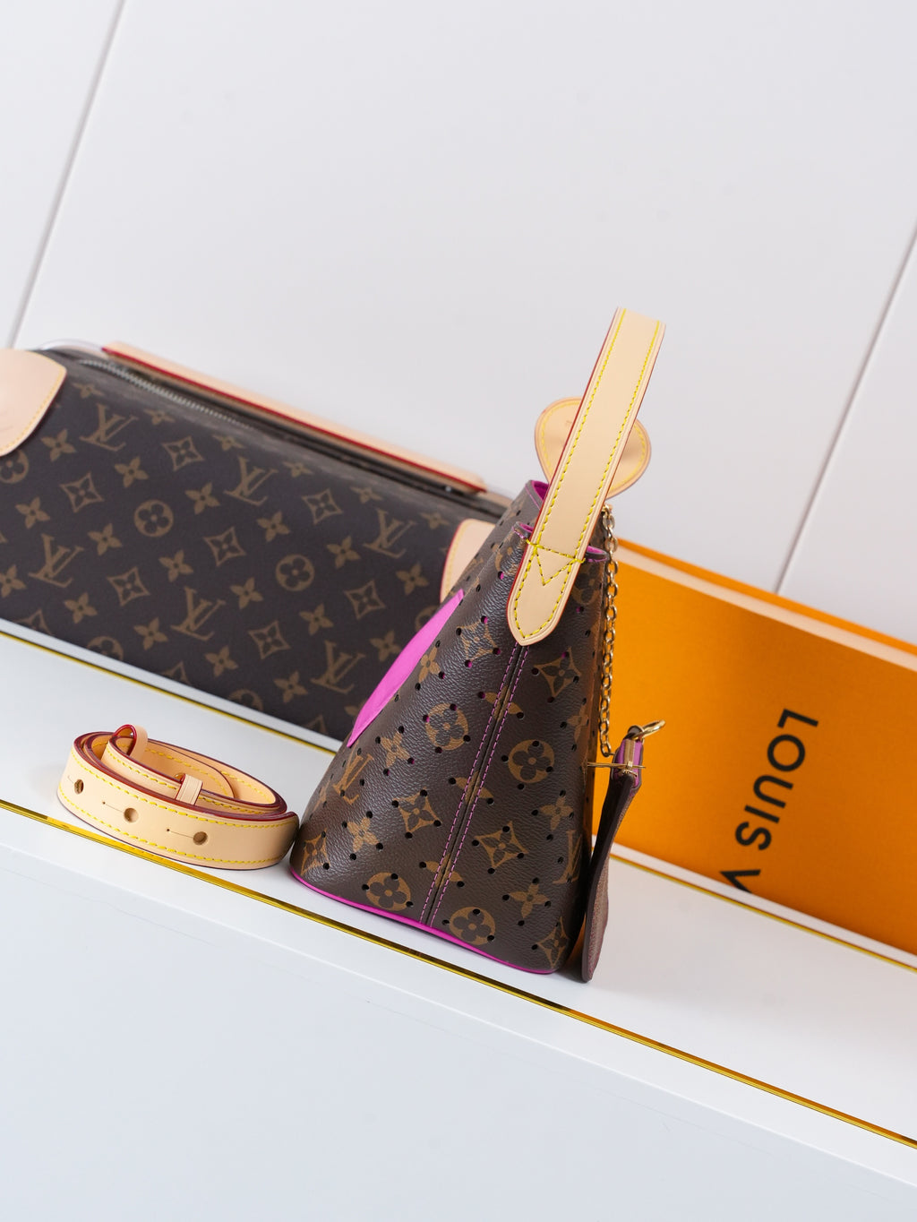 LV WOMENS BAG