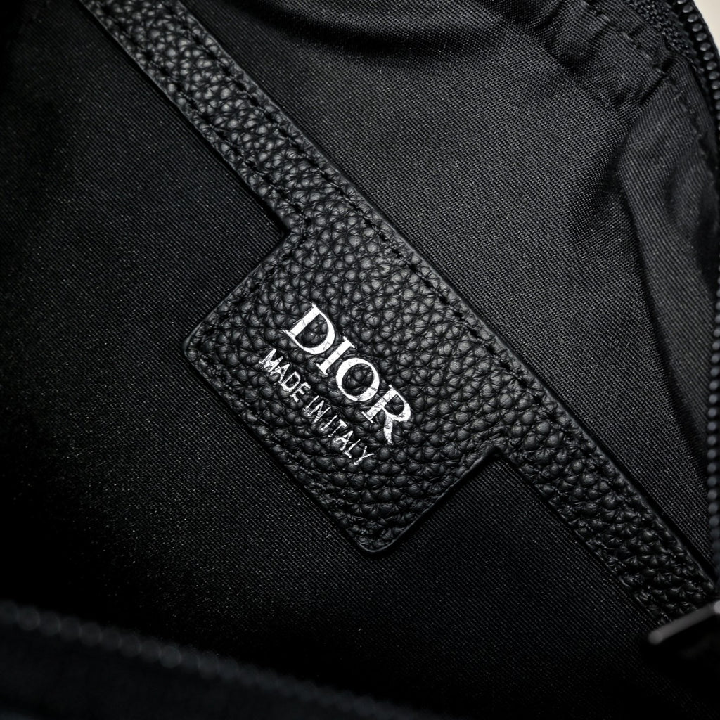 DIOR MESSENGER BAG