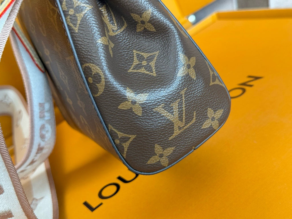 LV WOMENS BAG