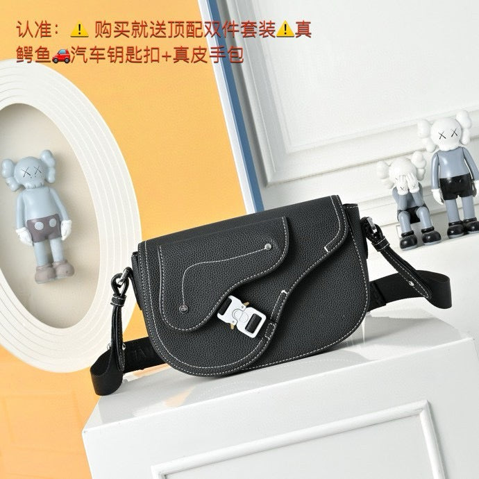 DIOR MESSENGER BAG