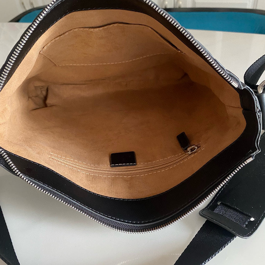 GUCCI MESSENGER BAG