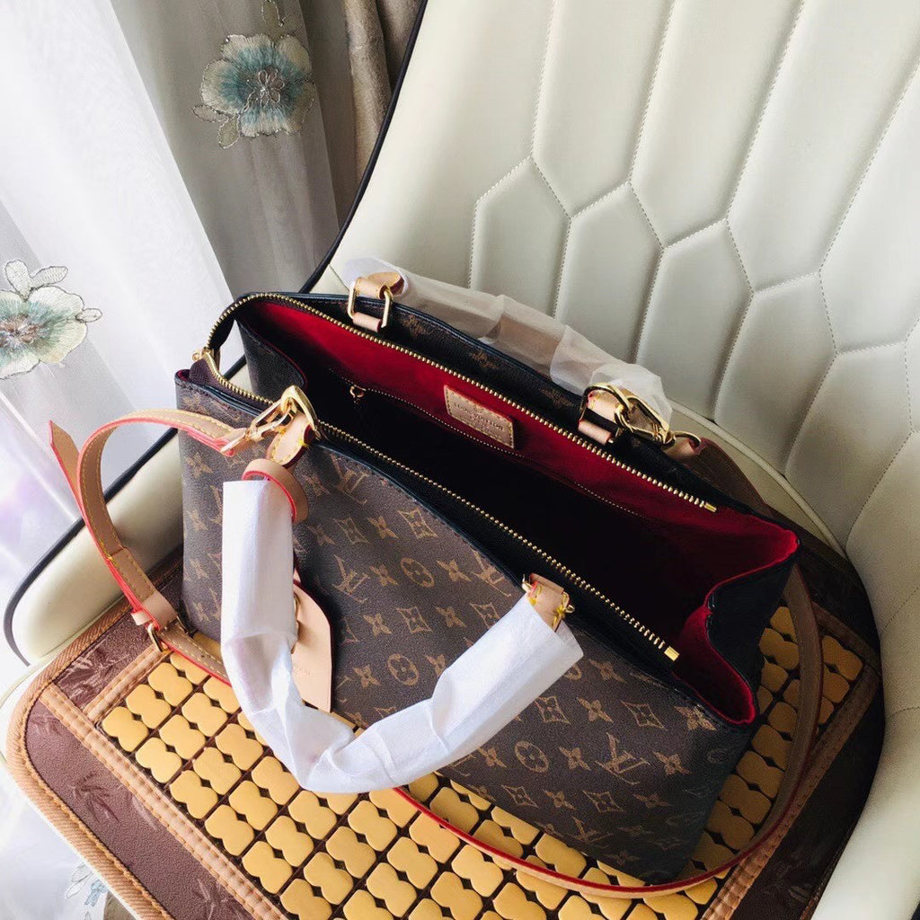 LV WOMENS BAG