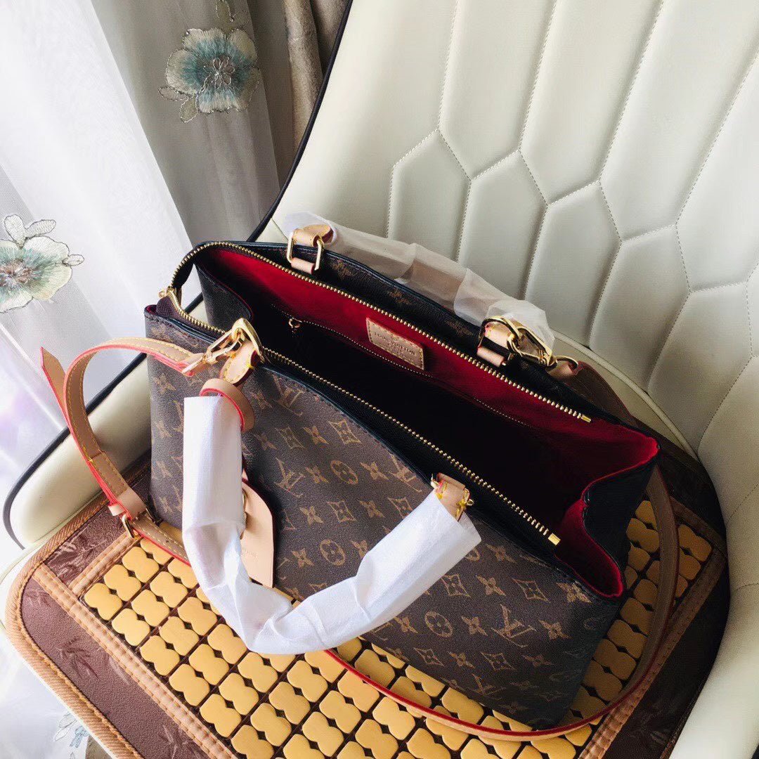 LV WOMENS BAG