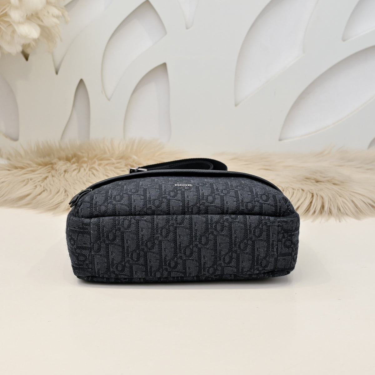 DIOR MESSENGER BAG