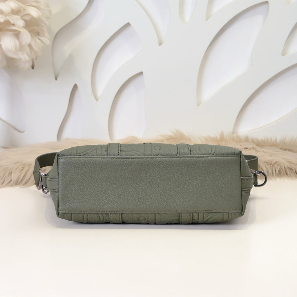 DIOR MESSENGER BAG