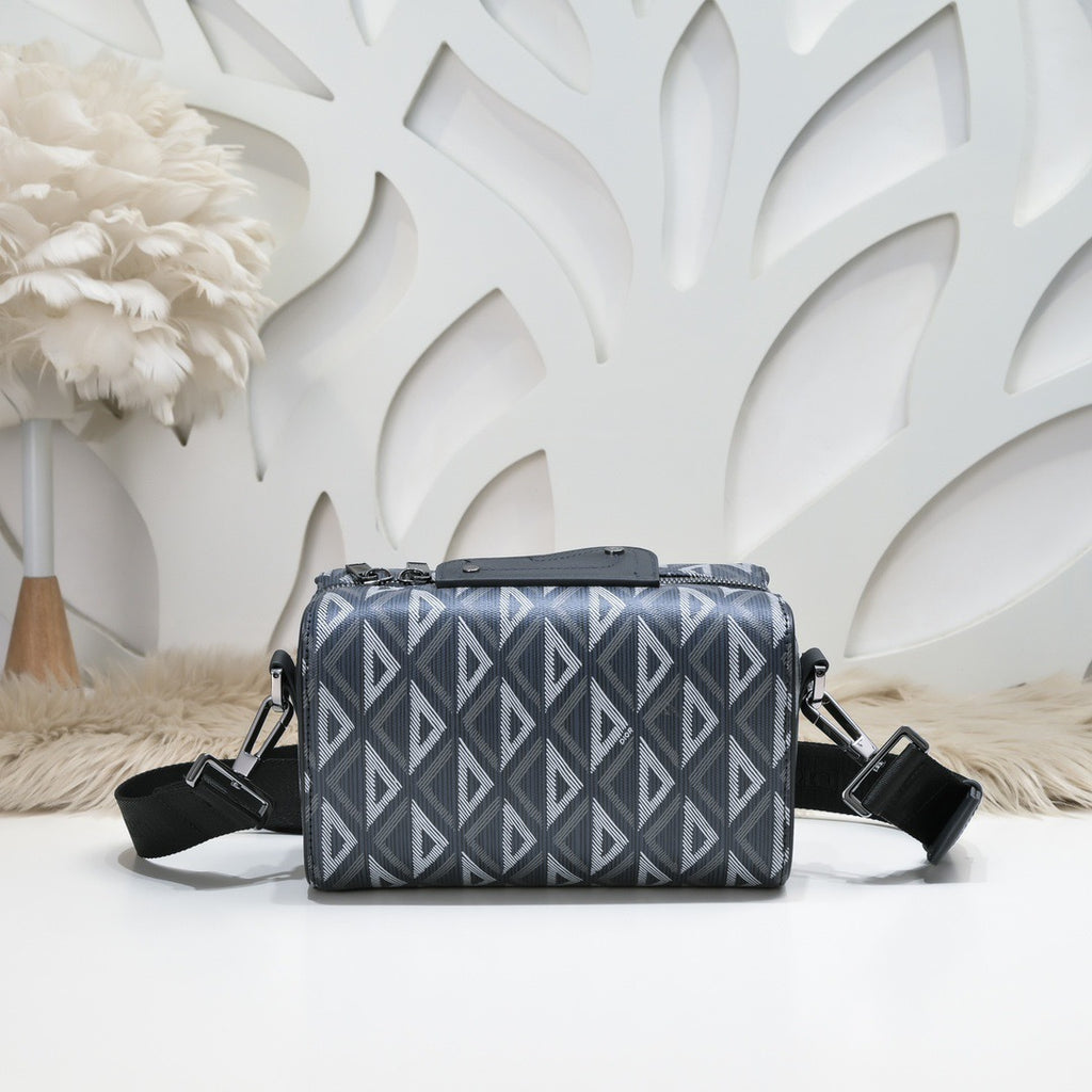 DIOR MESSENGER BAG