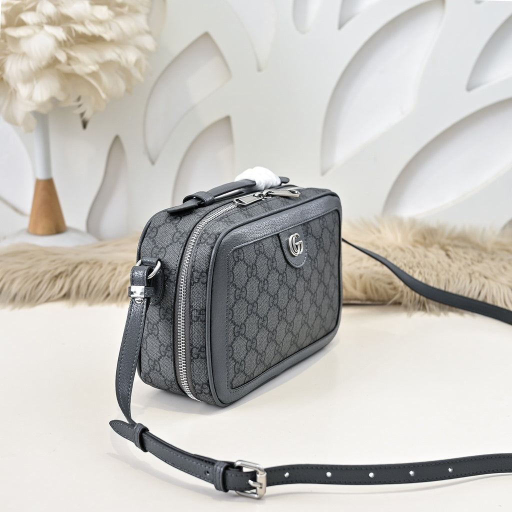 GUCCI MESSENGER BAG