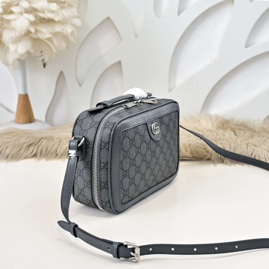 GUCCI MESSENGER BAG