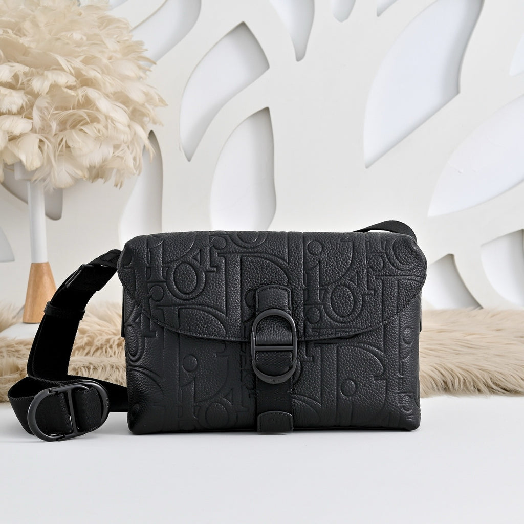 DIOR MESSENGER BAG