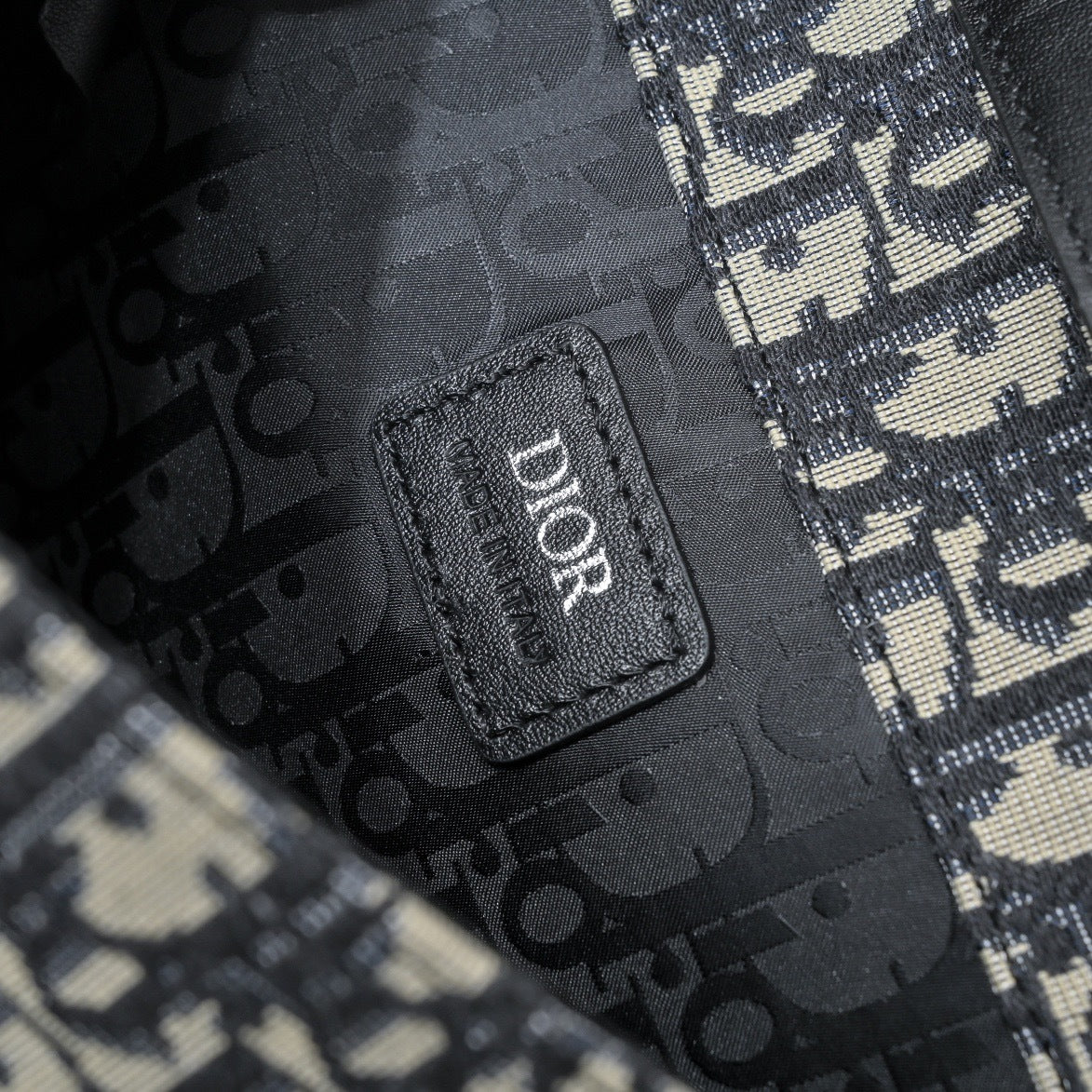 DIOR MESSENGER BAG