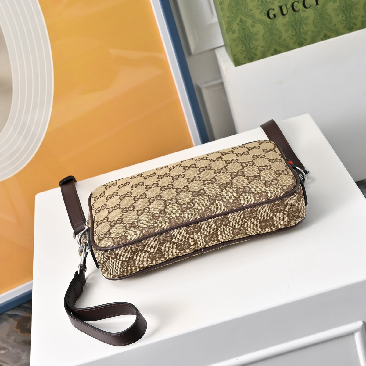 GUCCI MESSENGER BAG