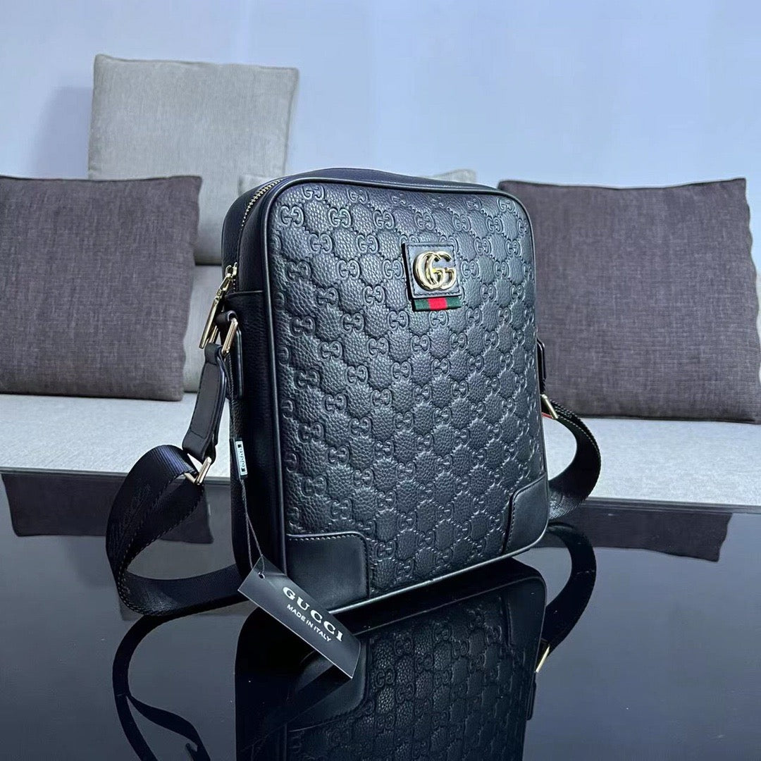 GUCCI MESSENGER BAG